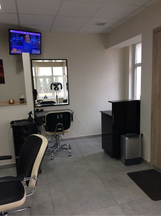 Sprzedam nakłady na lokal - salon fryzjerski