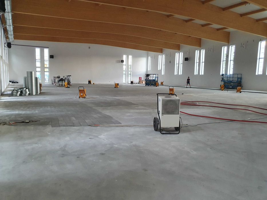 Osuszanie po zalaniu, Ozonowanie pomieszczeń,  Wynajem osuszaczy