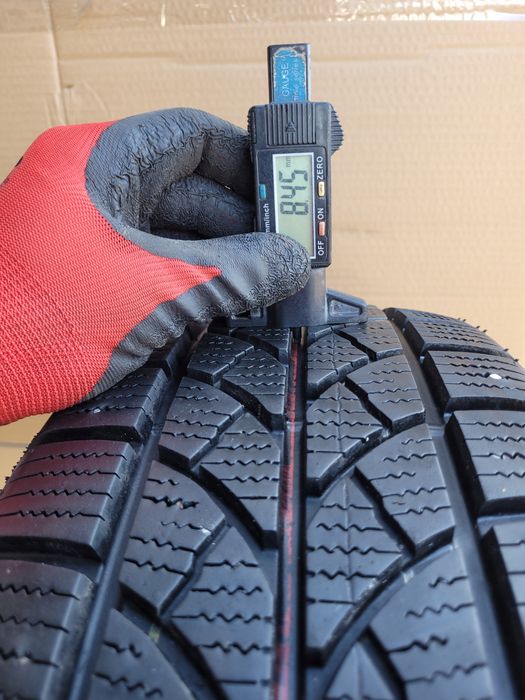bridgestone blizzak lm18c 215/65r16 106 t 8,5mm