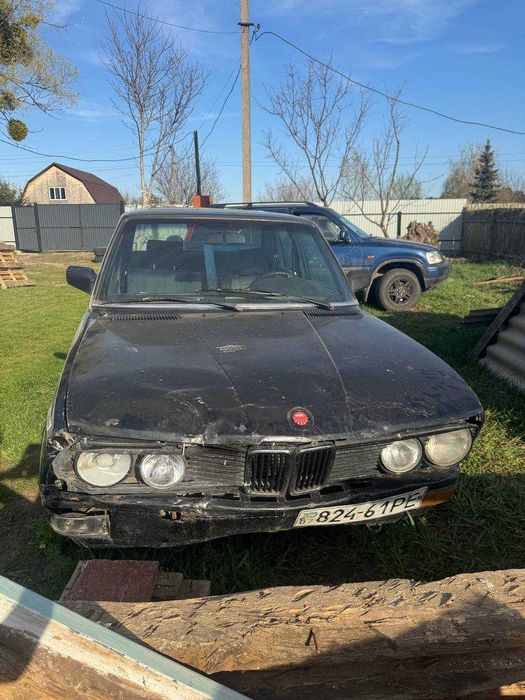 BMW E28 2.4  турбо дизель на розбірку | Усі запчастини м21 м20 м10
