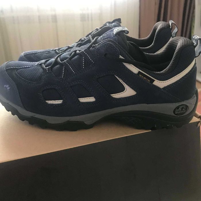 Жіночі кросівки Jack wolfskin 39 розміру