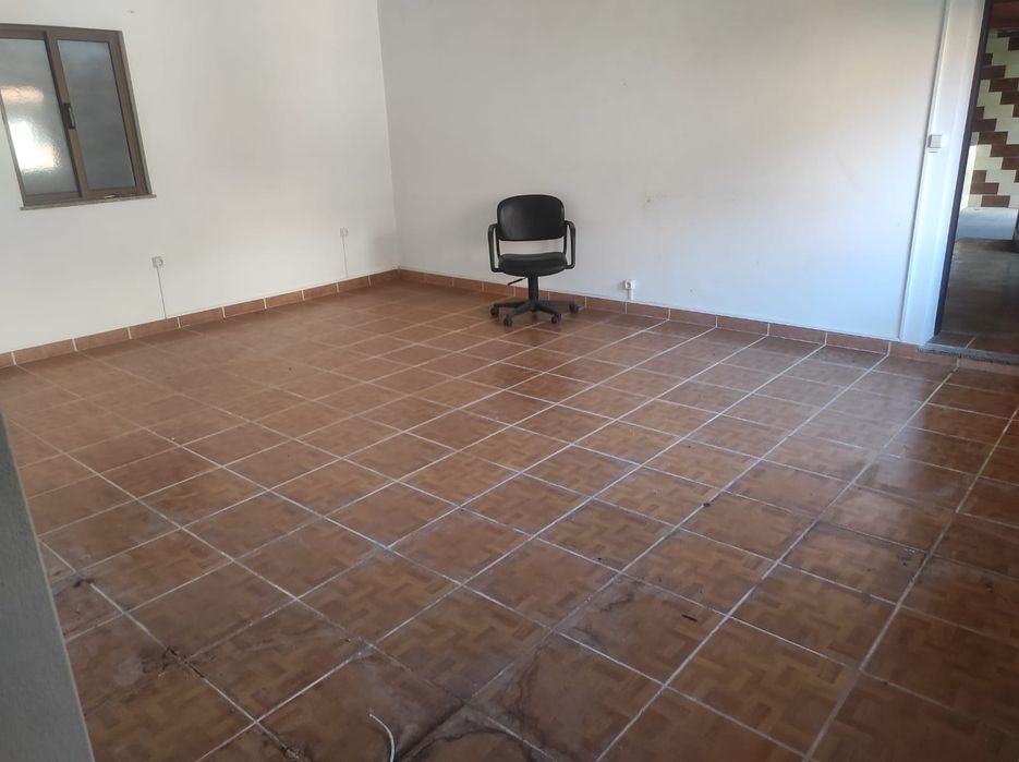 Moradia T2 lote com 415m2 em Alagoa Águeda  possível troca permuta por apartamento zona de Águeda
