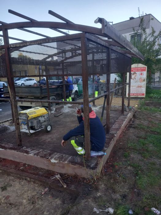 Wiata,konstrukcja stalowa ,dlu4,2/szer2,8/wys2,2