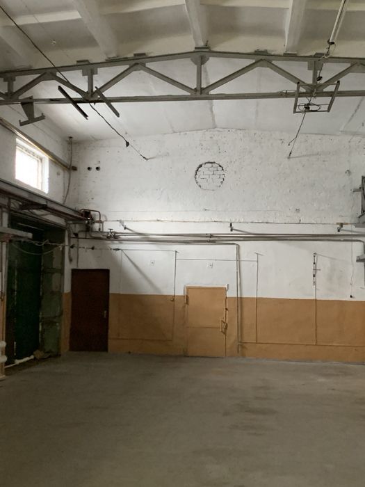 Продається виробнича будівля в центрі міста