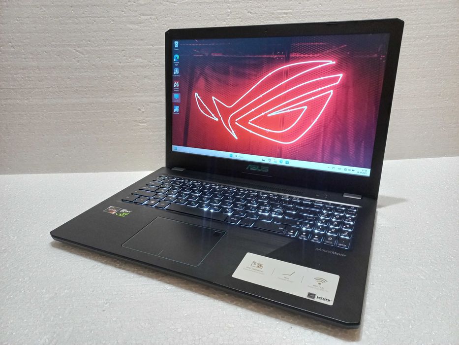 Игровой ASUS ViVoBook X570Z + (RYZEN на 8" ЯДЕР) + КАК НОВЫЙ + GTX!!