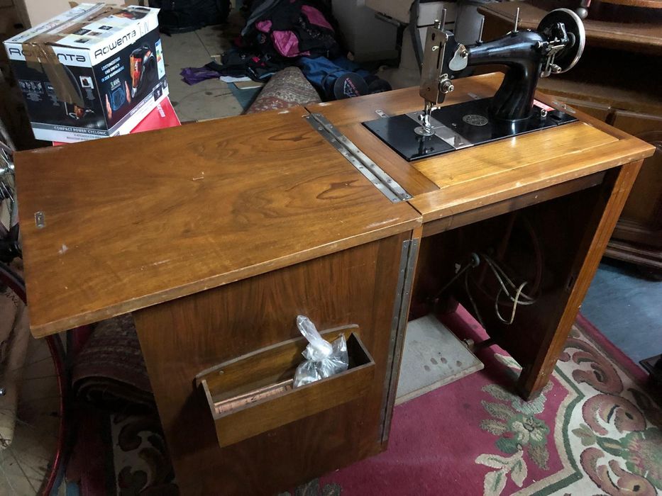 Máquina costura antiga