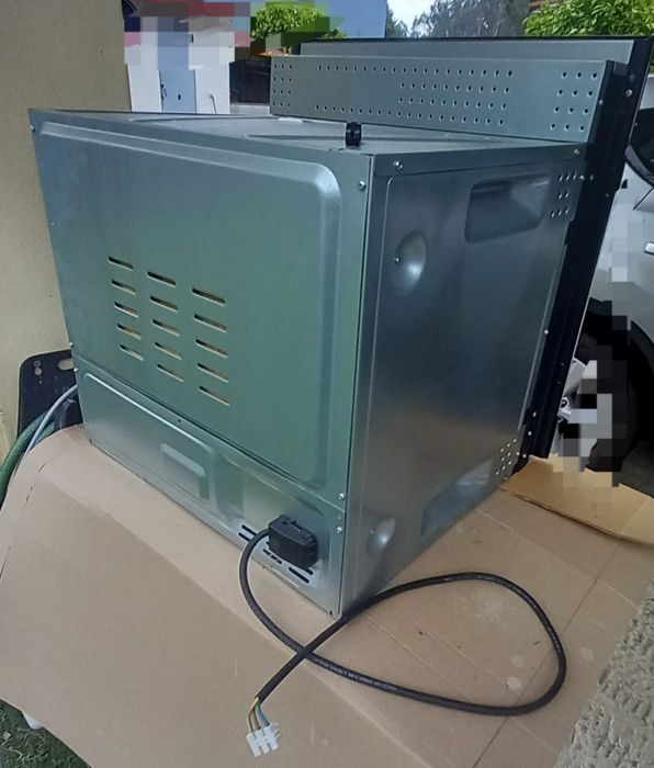 Forno Teka básico a funcionar bem