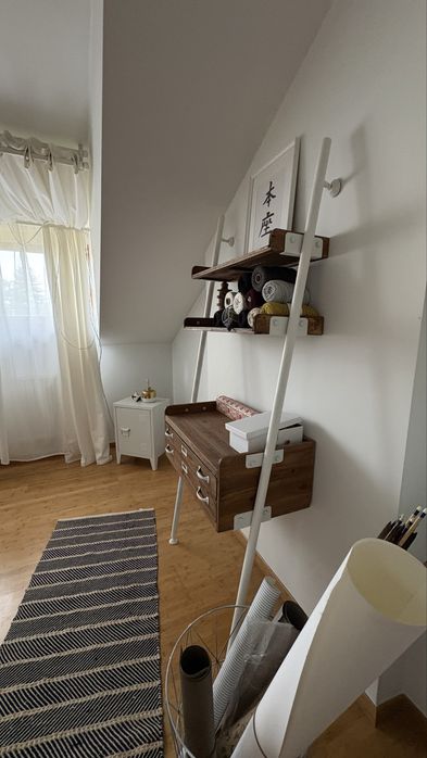 Regal z szuflada i polkami wolnostojacy bez wiercenia