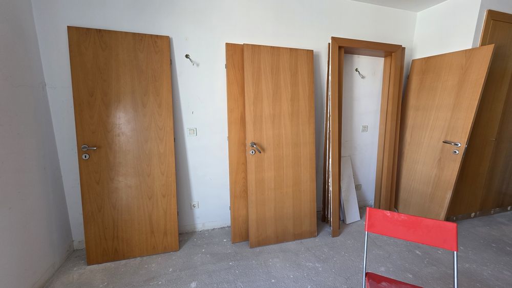 6 Portas de Interior (2.00m x 0.75m) com Dobradiças
