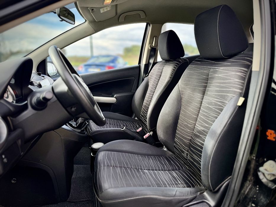 Mazda 2 - 1.300cc - 155.000kms