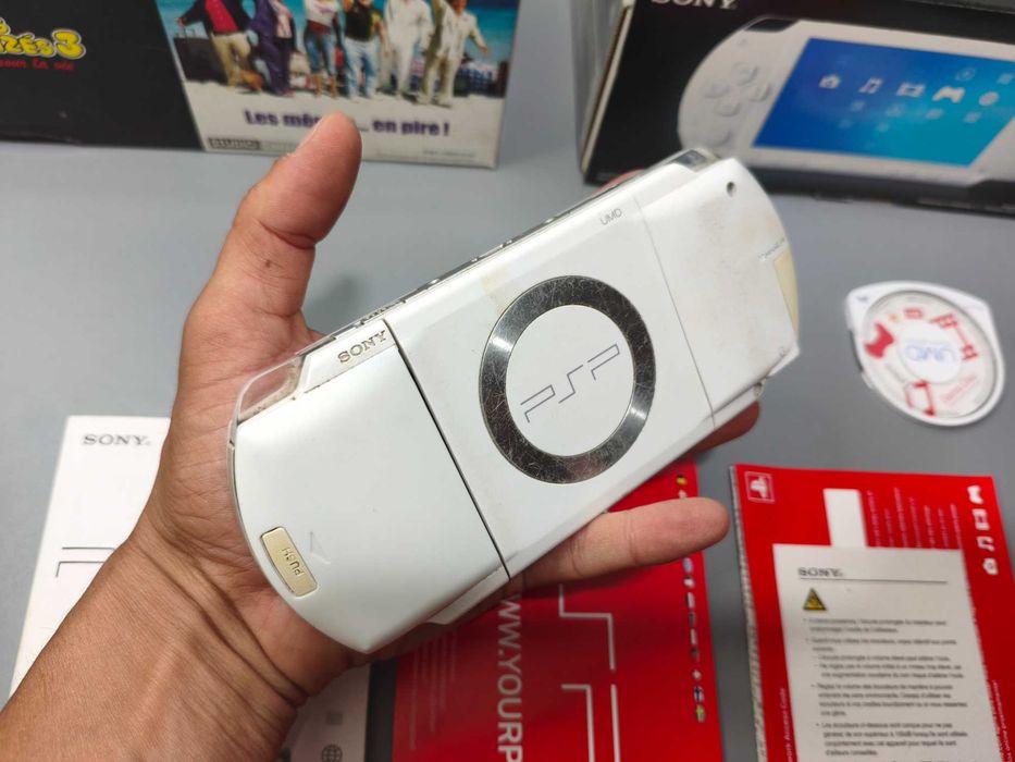 PSP 1000 Branca em Caixa