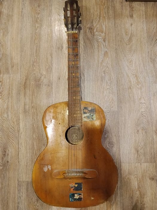 Гитара СССР.под ремонт.