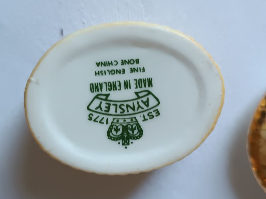 Puzdro porcelana angielska