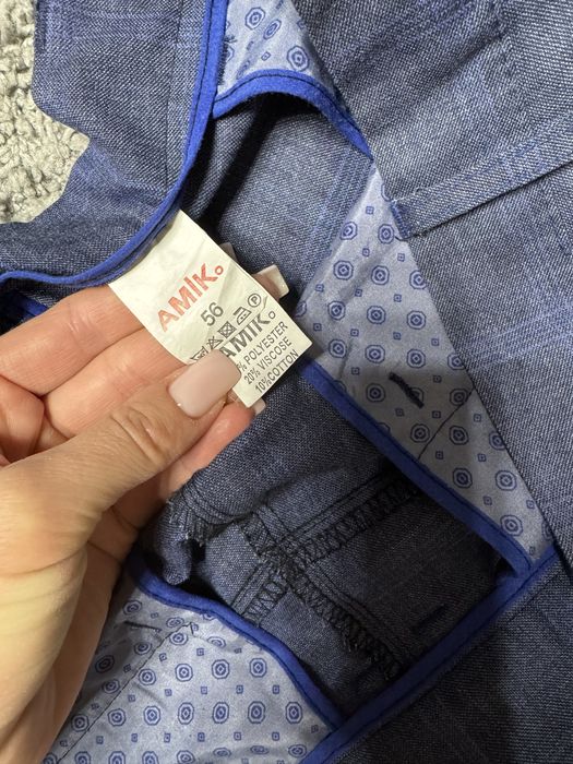 Чоловічі брюки в клітинку