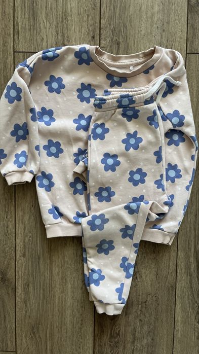 Костюм доя дівчинки