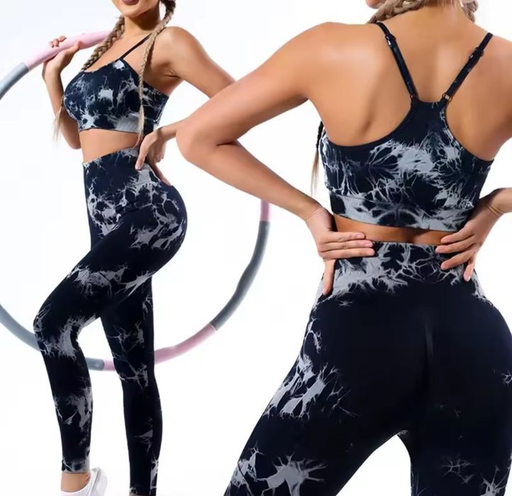 Жіночий спортивний костюм з мармуровим принтом