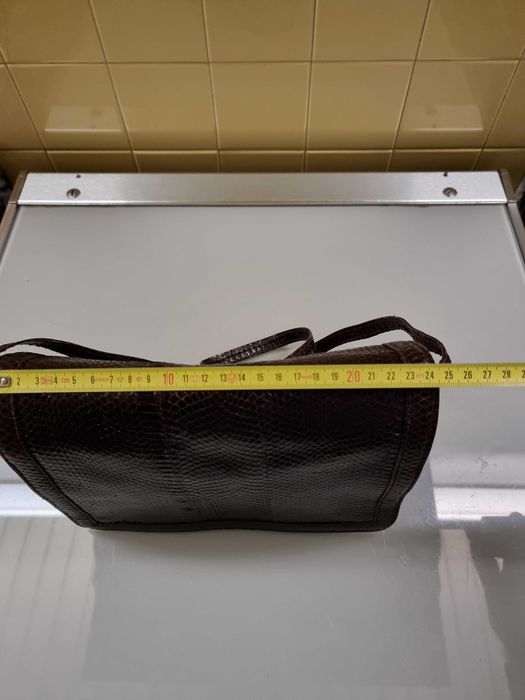 Mala de senhora  em pele de cobra, genuína, nova + oferta