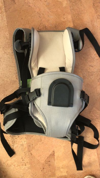 Varios acessorios de puericultura.