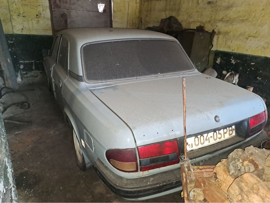 ЗІЛ-130, ГАЗ-52, ГАЗ-3110, ПАЗ продам недорого.