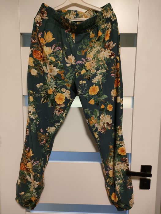 Kolorowe dresowe spodnie