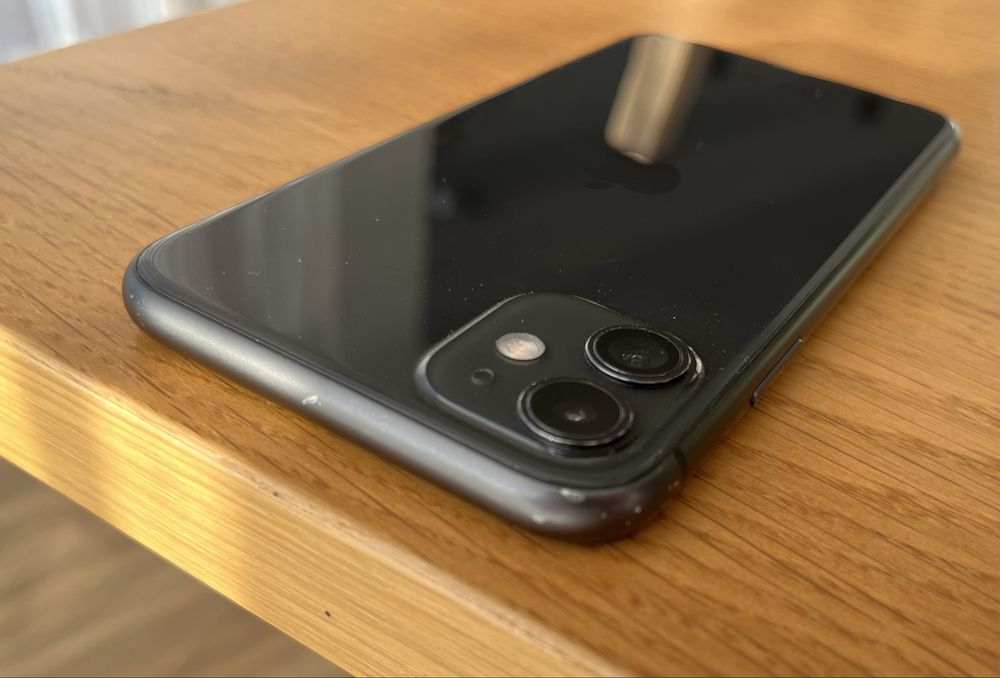 iPhone 11 64G kolor czarny, używany