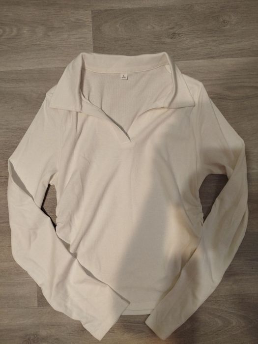 лонгслів з коміром білий