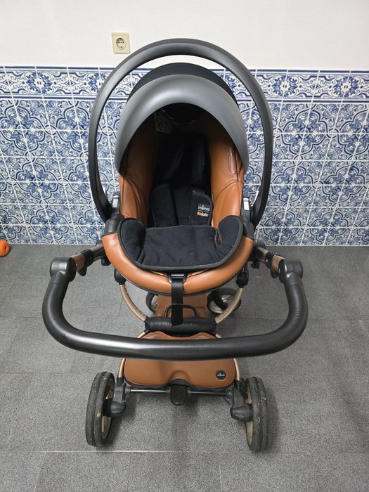 Carrinho Mima, com alcofa, baby coque e cadeira de passeio