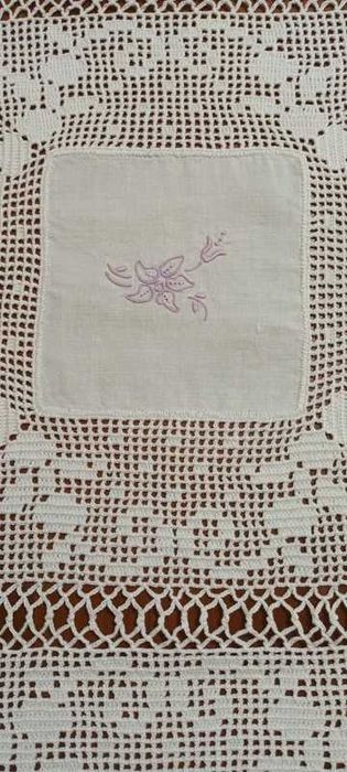 Toalha de mesa vintage linho antigo e renda