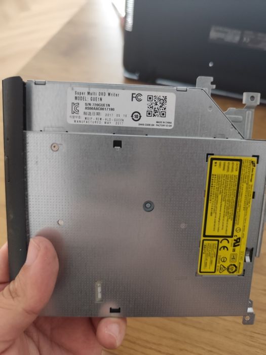 Części Asus r541uv