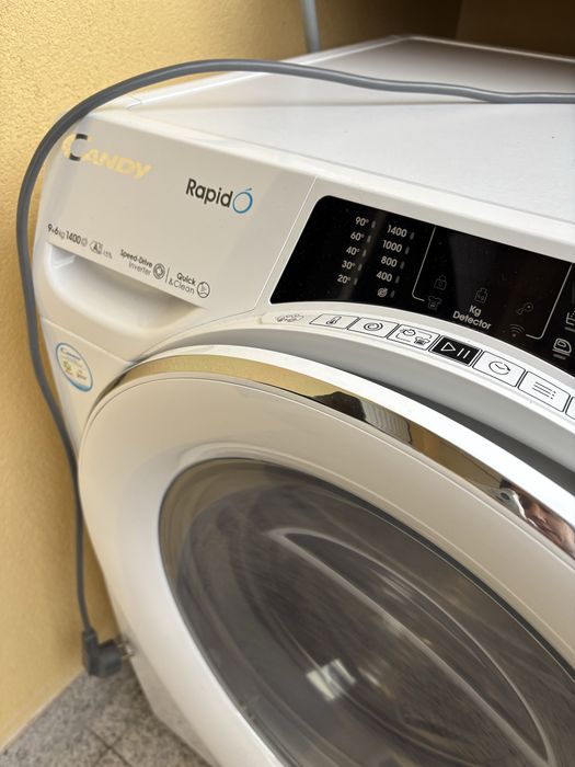 Máquina de Lavar Roupa e Secar