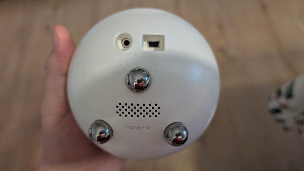Centrala Homey Pro 2019 (Zigbee, Z-Wave, 433Hz, Apple HomeKit, Google)
