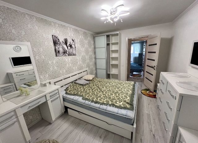 Продам 3к квартиру на Ж/М Левобережный, Мира, Караван