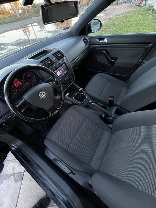 Volkswagen Jetta 1.6 mpi газ-бензин