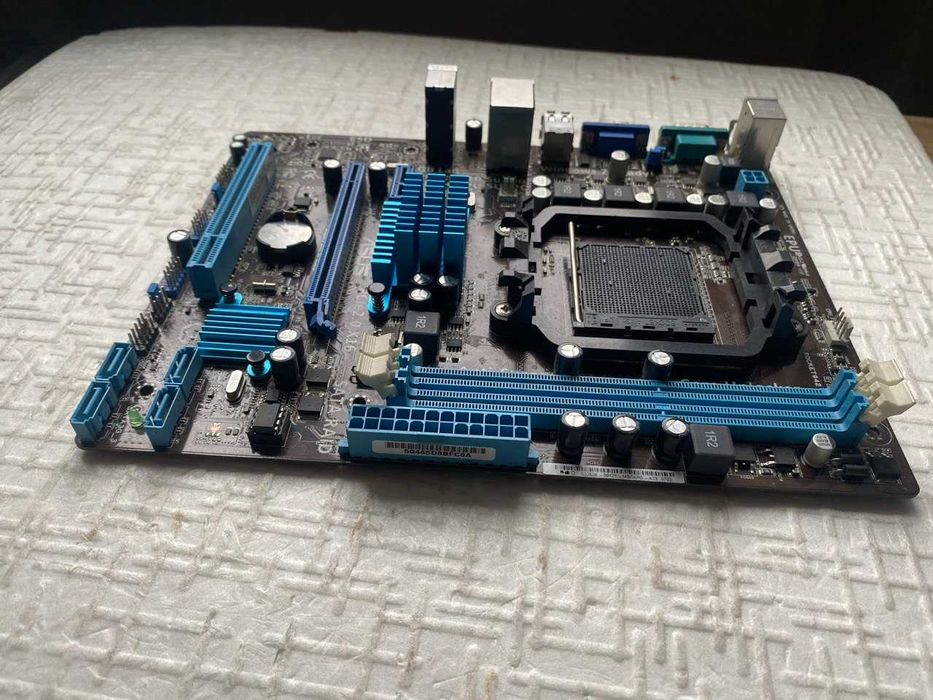 Материнская плата Asus M5A78L-M LX3 сокет AM3+