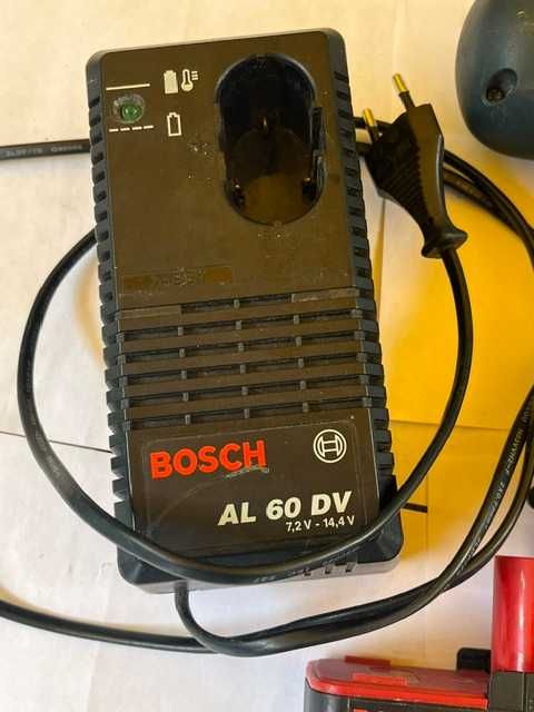 Wkrętarka/wiertarka  BOSCH niebieska . ładowarka , dwie baterie , bez szczotkowa