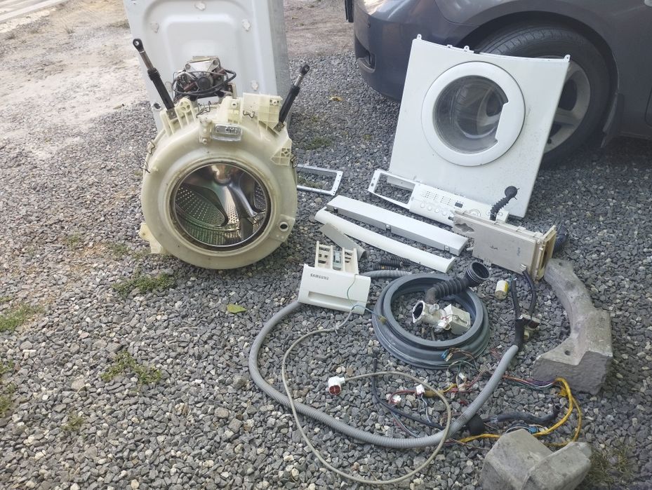 Продам пральну машинку WF B1062 Samsung по запчастям