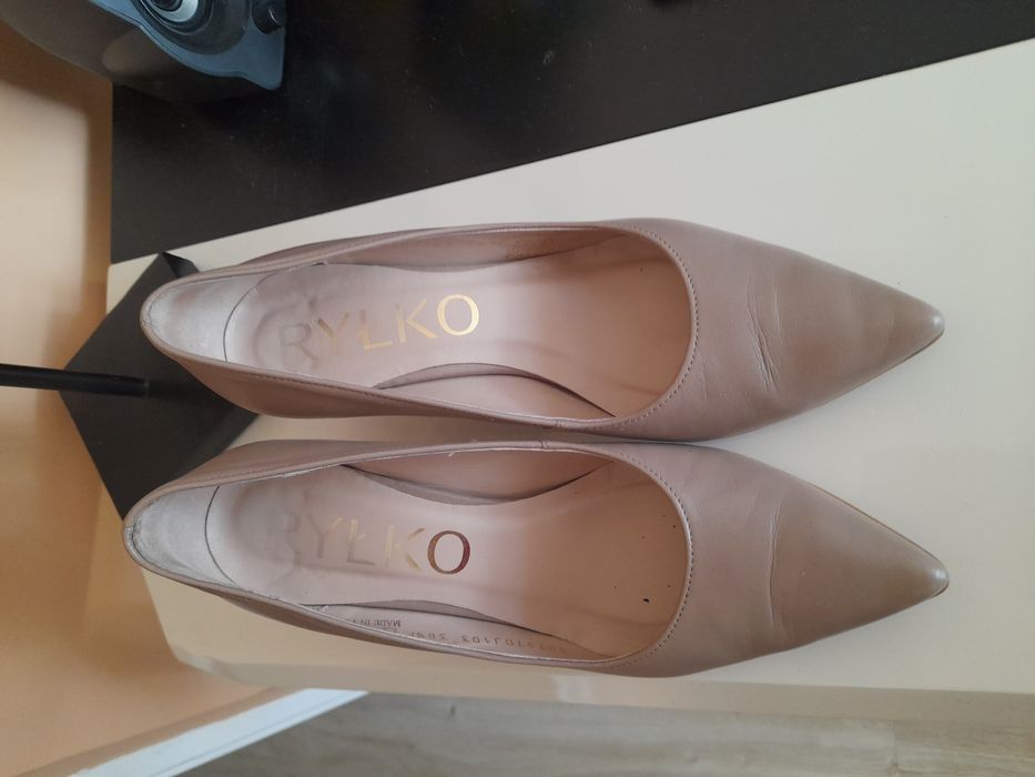 Damskie buty Ryłko rozmiar 38,5 skóra szpilki