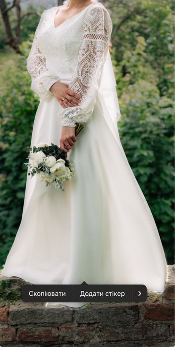 Продам весільну сукню розмір с