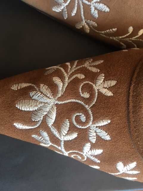 Sapatos de salão Massimo Dutti, em camurça, usados uma vez