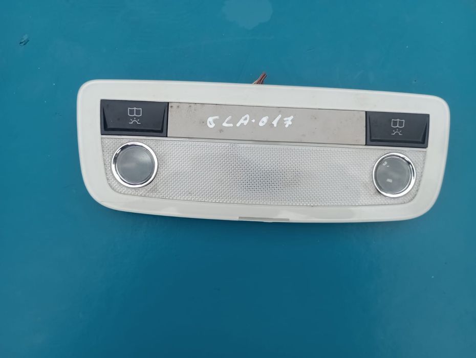 Plafonier de trás  Mercedes CLA 2017