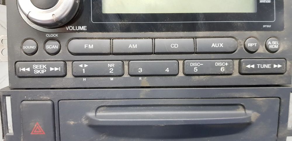 Honda Ridgeline 3.5 Radio CD