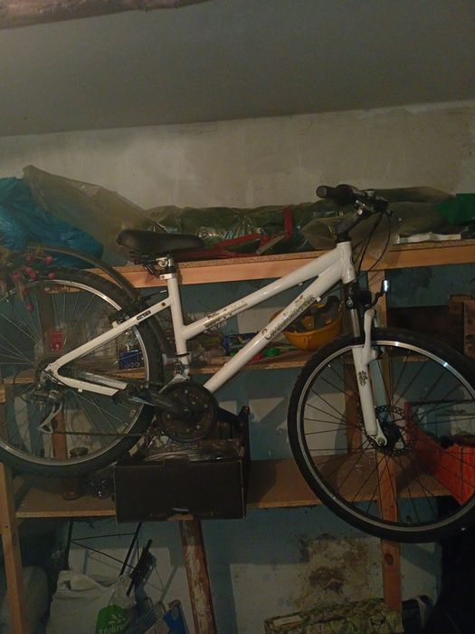 Rower MTB  biały na osprzęcie Shano Acera