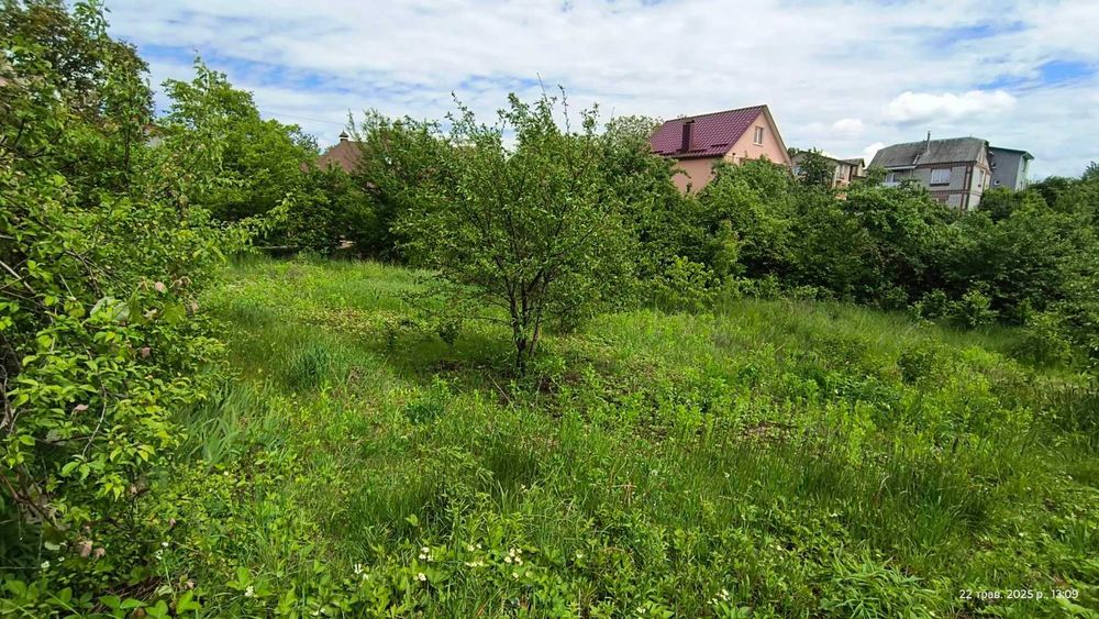 Продаж земельної ділянки Лезневе 5,7 соток