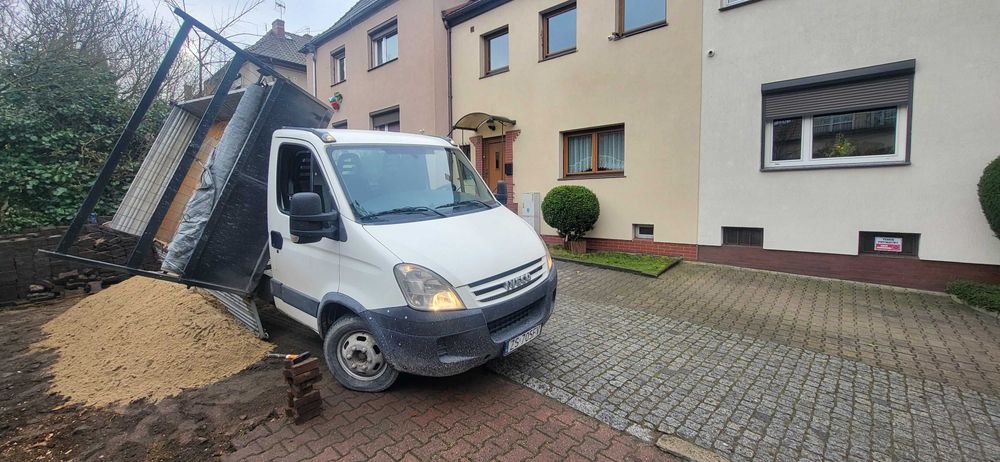 Transport Wywrotka do 3,5 Tony, Szybko, Sprawnie - Piach, Żwir