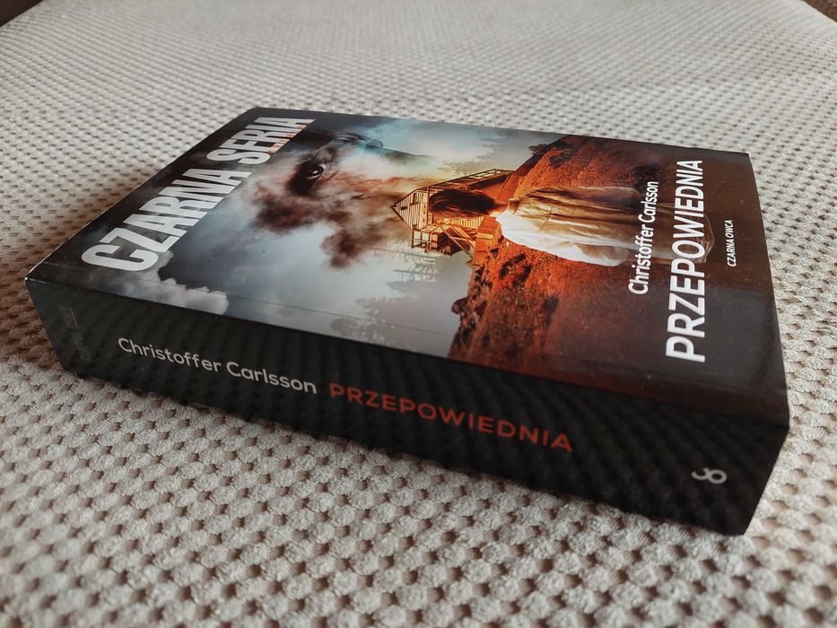 "Przepowiednia" Christoffer Carlsson CZARNA SERIA