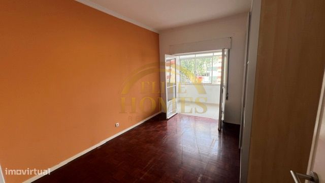 Apartamento T2 em Oeiras.