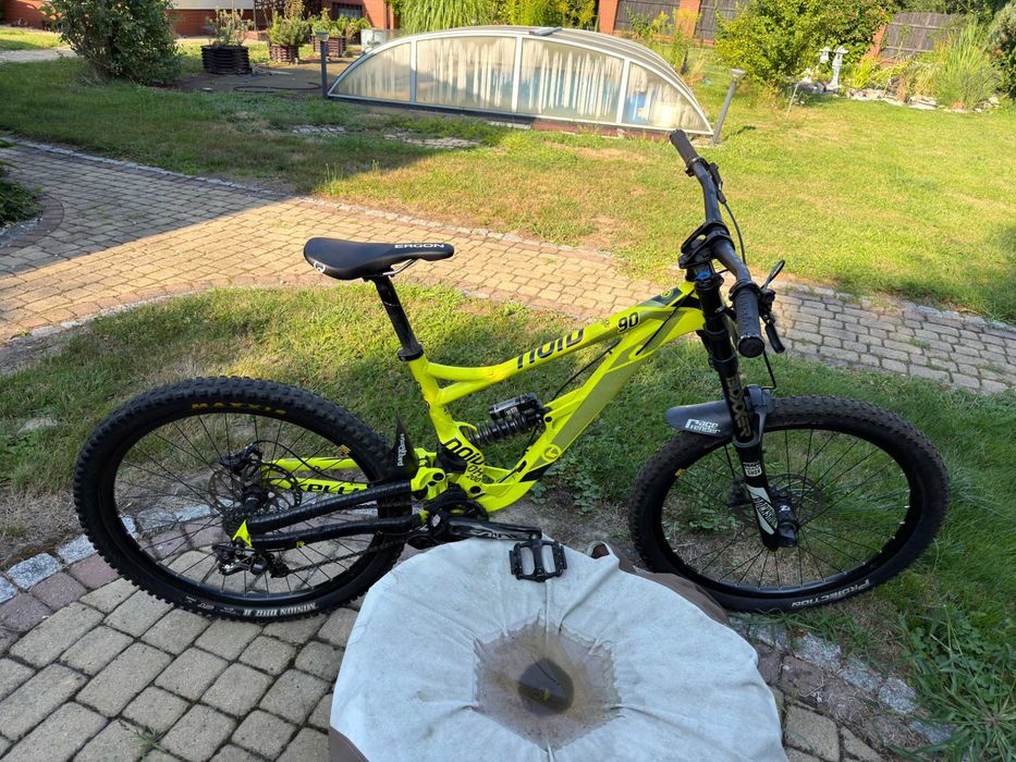 Rower Kellys Noid DH 90 2016 Downhill Freeride