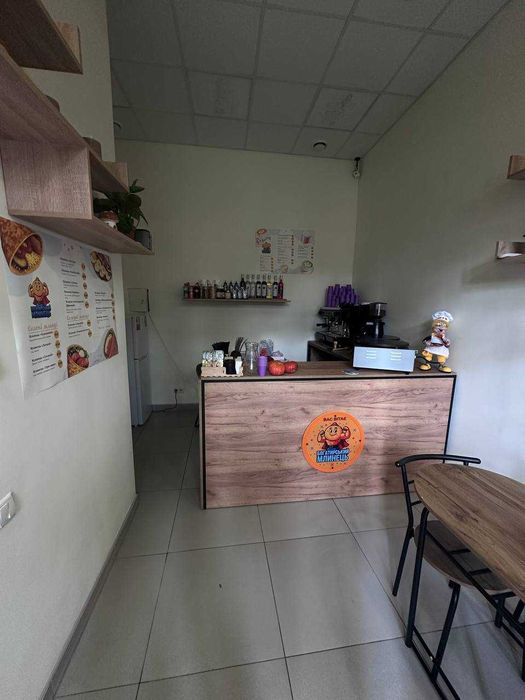 Здам в оренду фасадне приміщення 1 поверх, всі ідуть до метро, 20м2