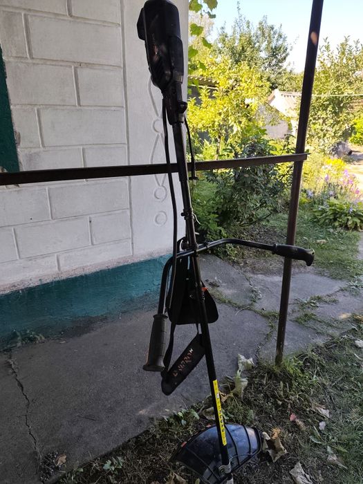 Електричний тример Dnipro-M 120 s