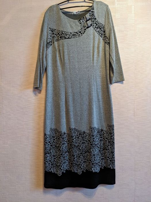 Платье производства Польши,